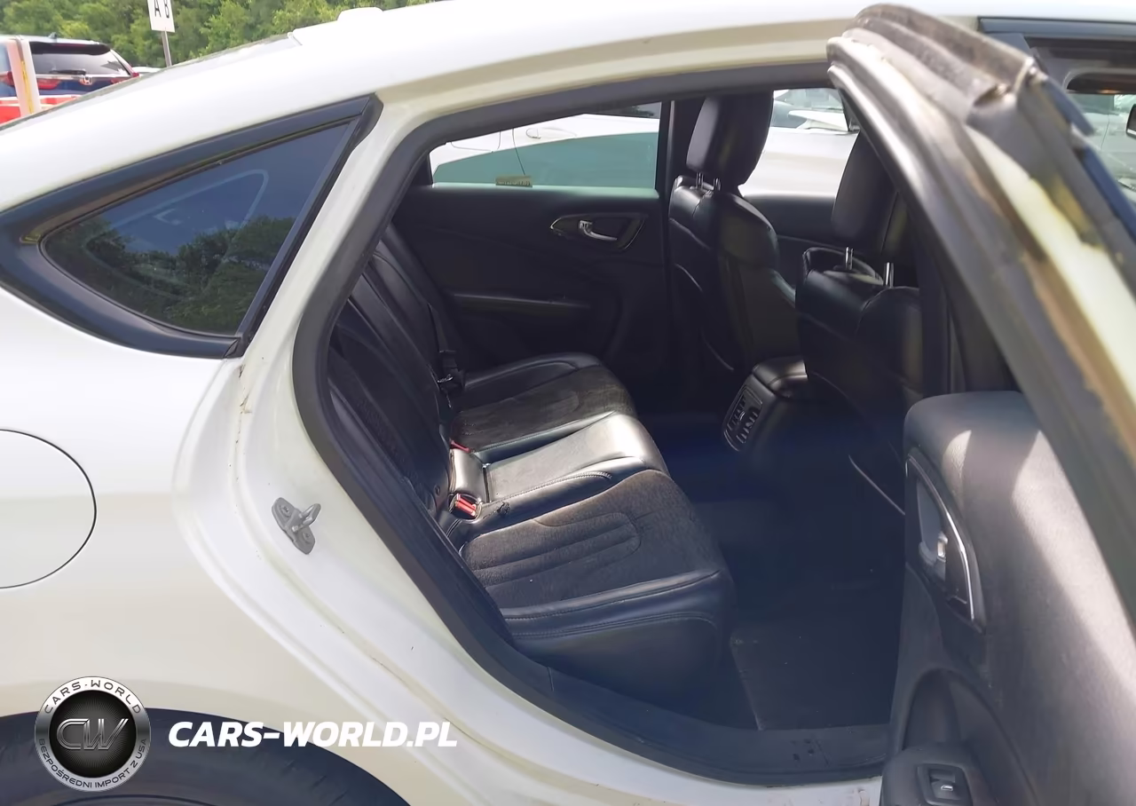 2015 Chrysler 200 S VIN:1C3CCCBB7FN559954 - 8