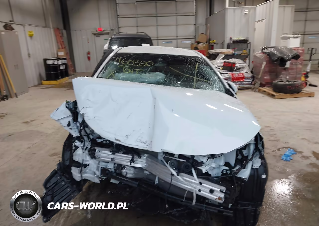 2025 Toyota Corolla Hybrid Le VIN:JTDBCMFE4S3077899 - 12