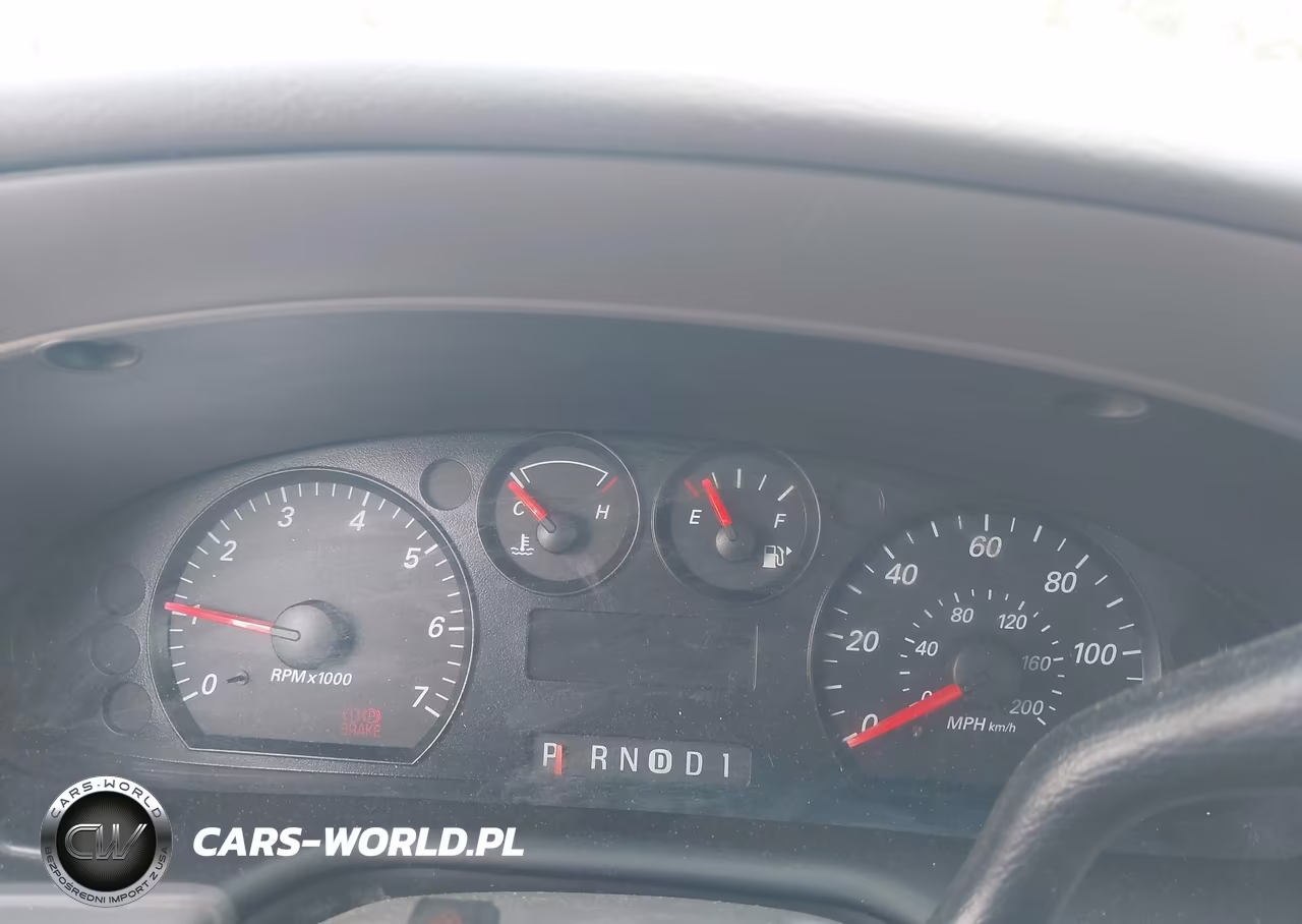2007 Ford Taurus Se VIN:1FAFP53U97A150748 - 7