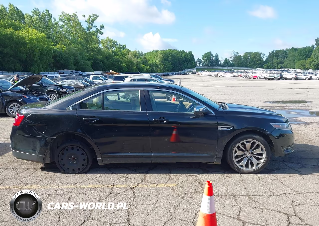2018 Ford Taurus Limited VIN:1FAHP2F88JG120425 - 13