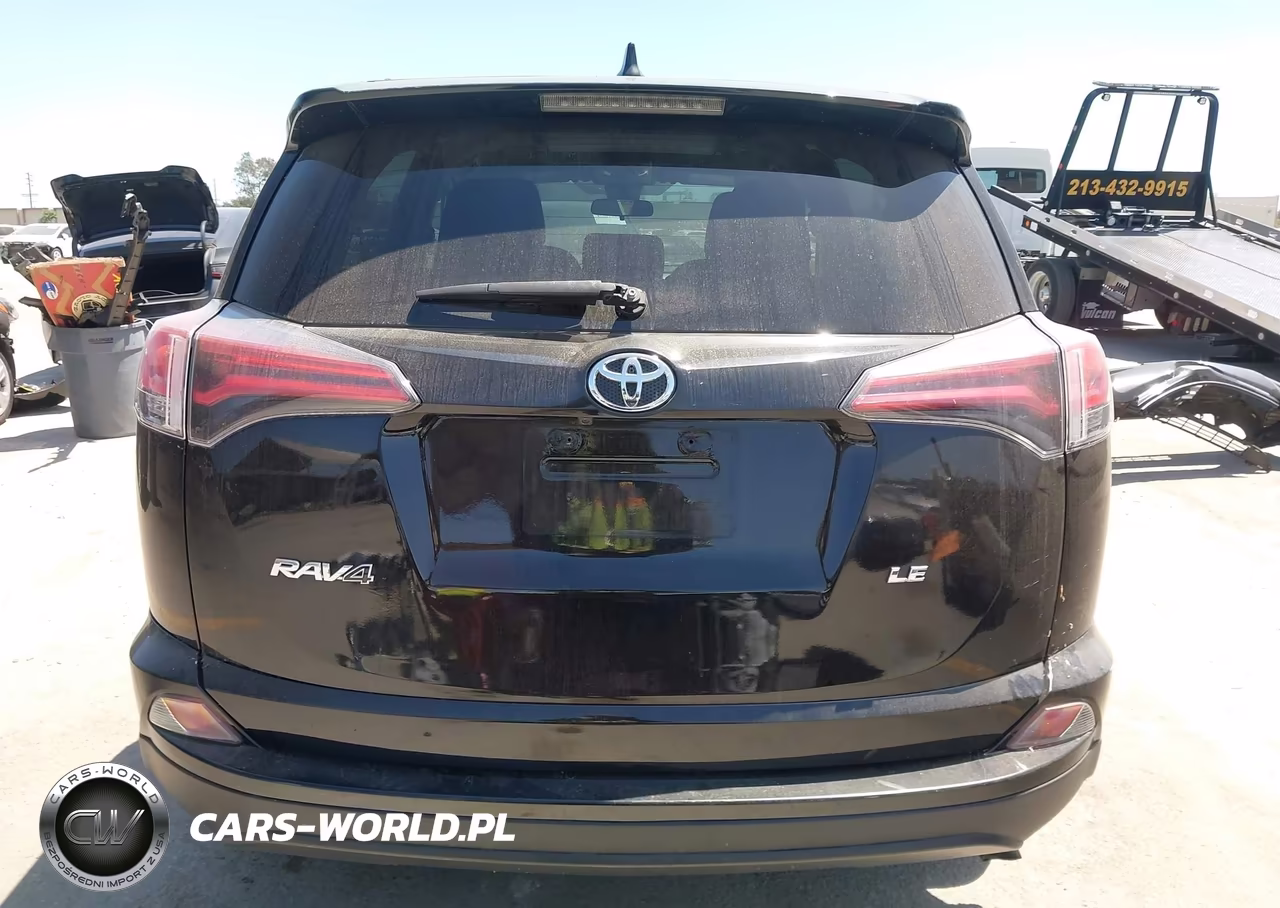 2018 Toyota Rav4 Le VIN:2T3ZFREV0JW419428 - 17