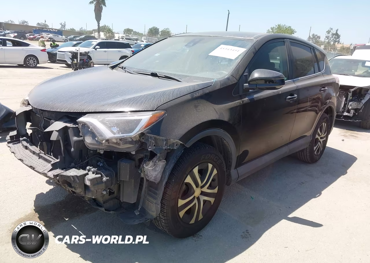 2018 Toyota Rav4 Le VIN:2T3ZFREV0JW419428 - 2
