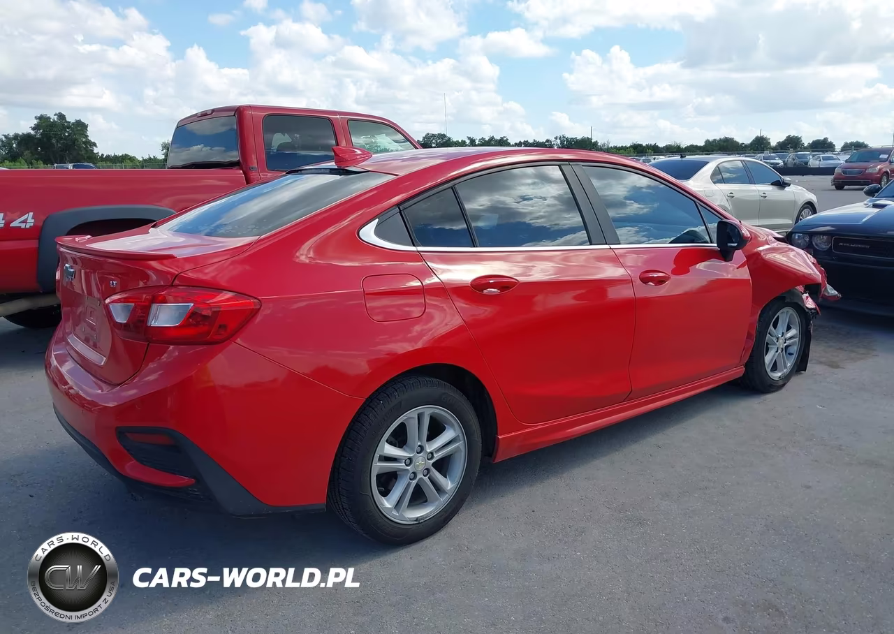 2017 Chevrolet Cruze Lt Auto VIN:1G1BE5SM6H7116144 - 4