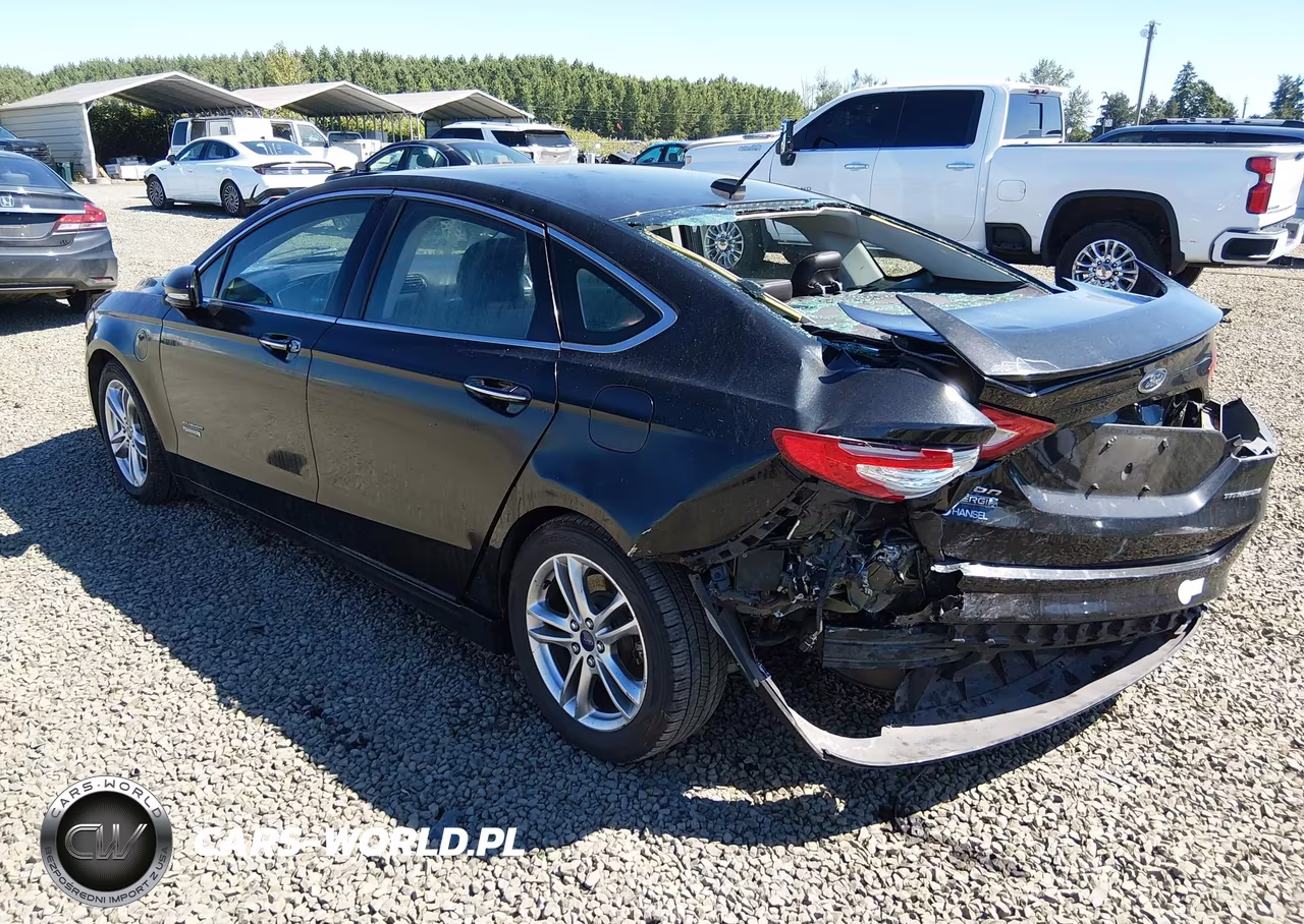 2015 Ford Fusion Energi Titanium VIN:3FA6P0SU1FR281455 - 3