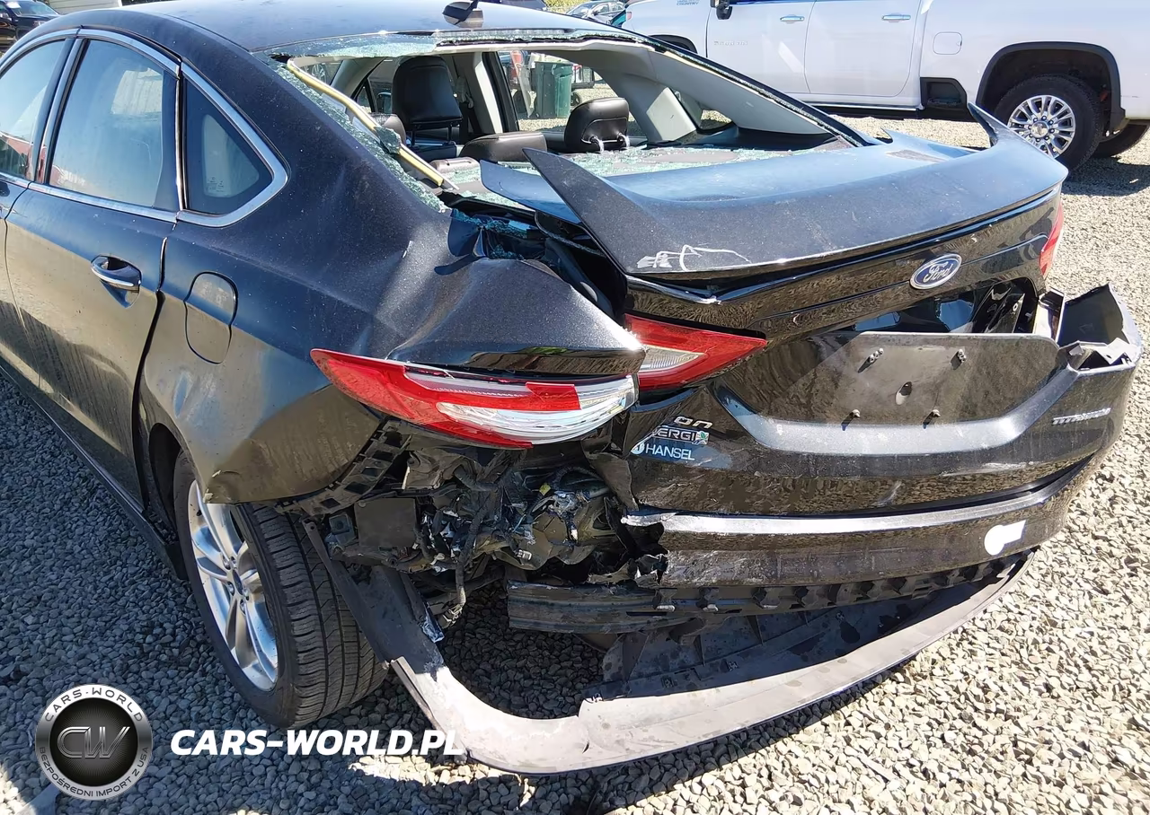 2015 Ford Fusion Energi Titanium VIN:3FA6P0SU1FR281455 - 6