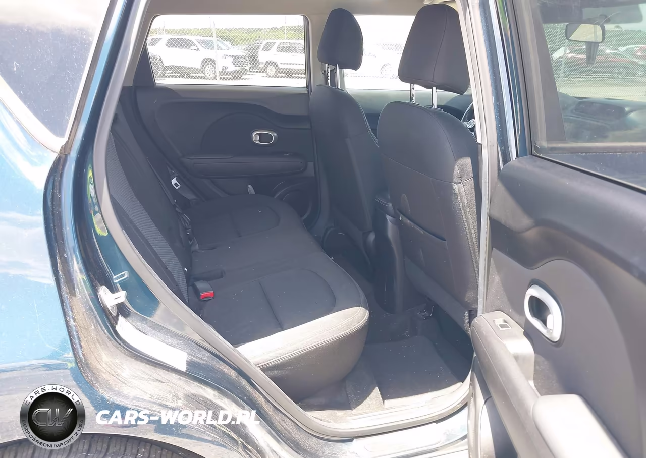 2018 Kia Soul + VIN:KNDJP3A50J7596246 - 8