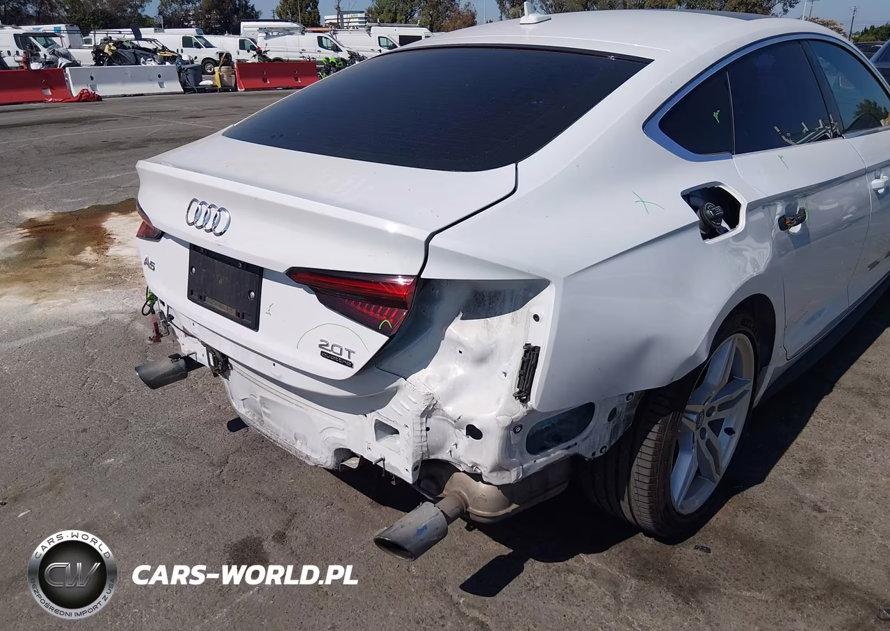 2018 Audi A5 2.0T Premium VIN:WAUENCF57JA111469 - 6