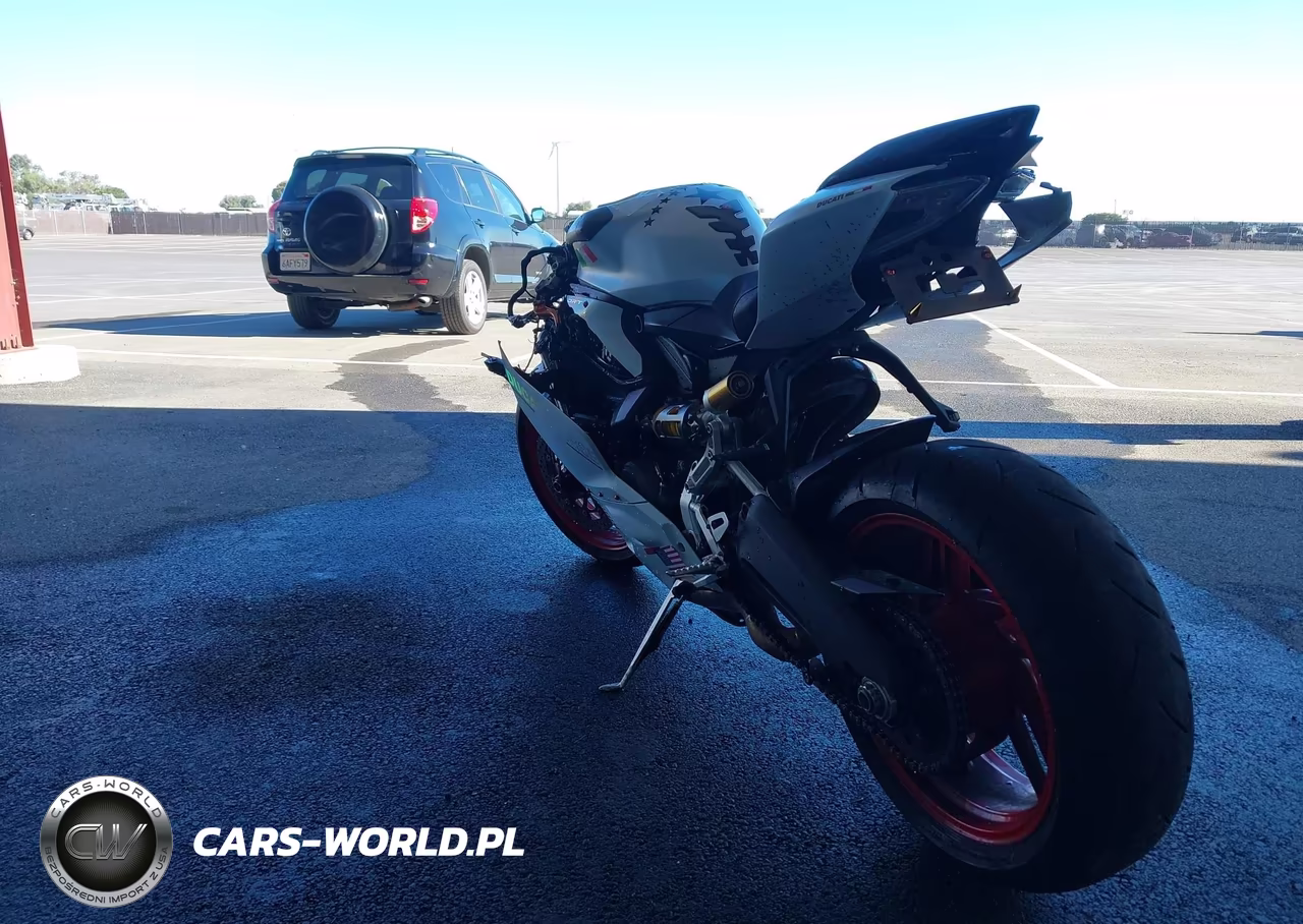 2015 Ducati Superbike 899 Panigale VIN:ZDM14BUWXFB024939 - 3