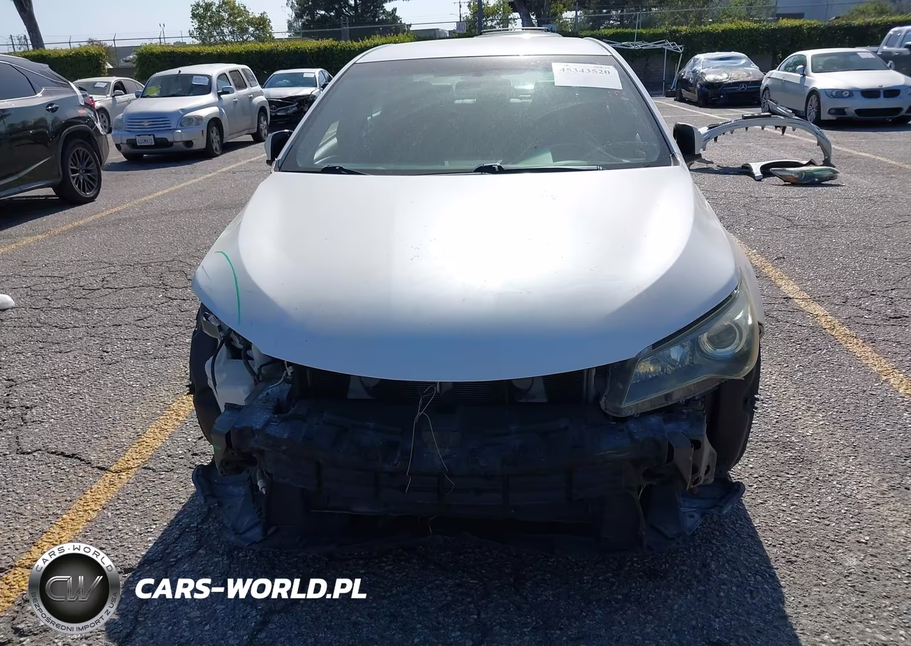 2015 Toyota Camry Se VIN:4T1BF1FK3FU111547 - 18