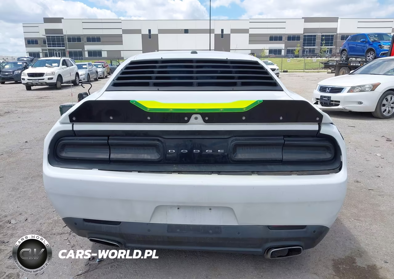 2015 Dodge Challenger Sxt VIN:2C3CDZAG8FH861680 - 16