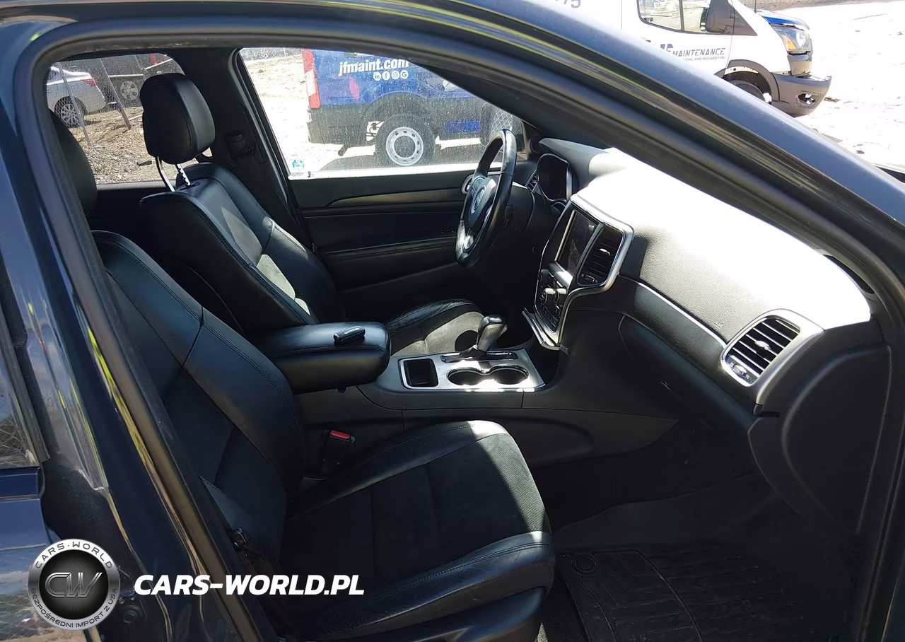 2018 Jeep Grand Cherokee Altitude 4X4 VIN:1C4RJFAG5JC220303 - 5