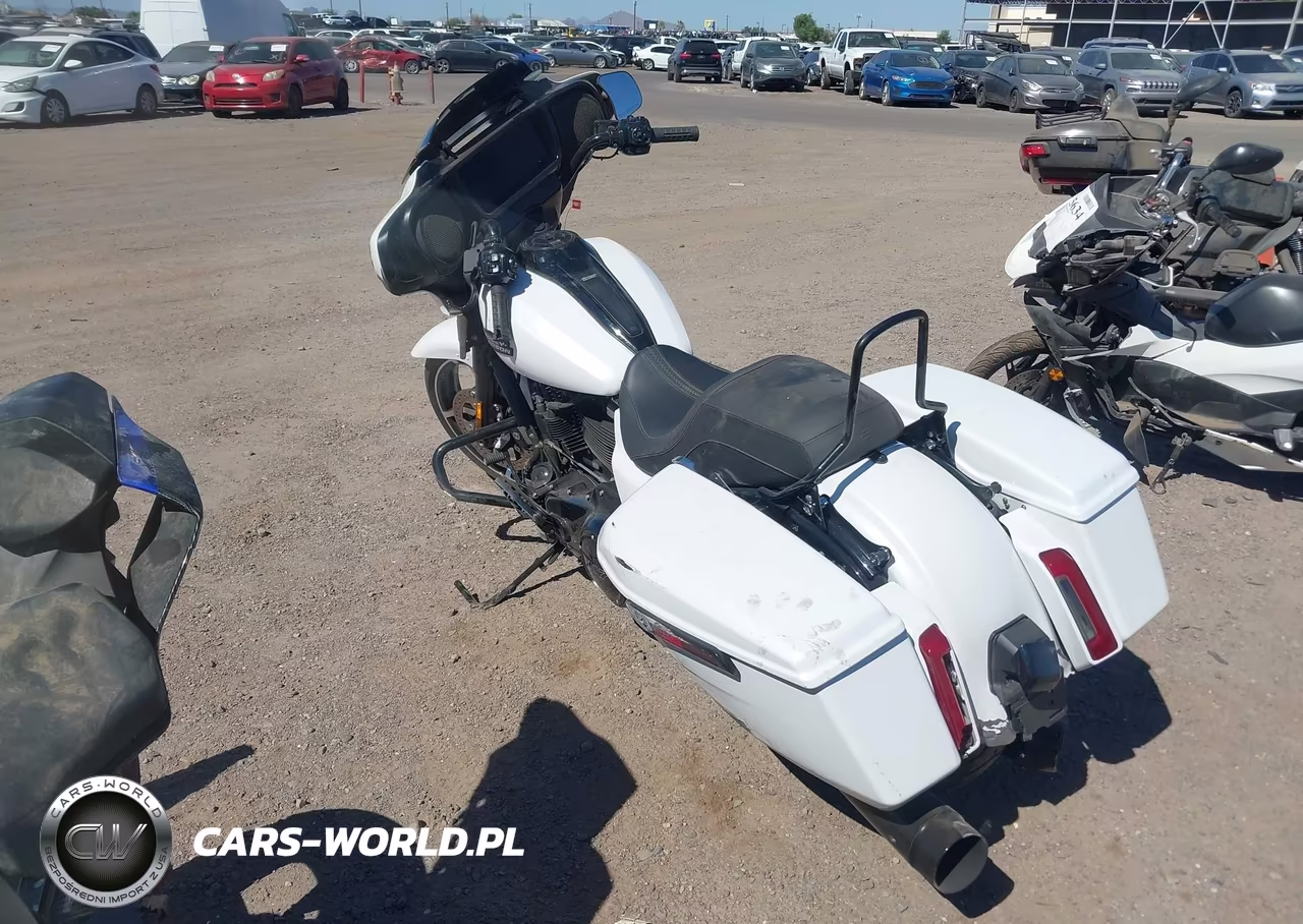 2024 Harley-Davidson Flhx VIN:1HD1KB71XRB628978 - 3