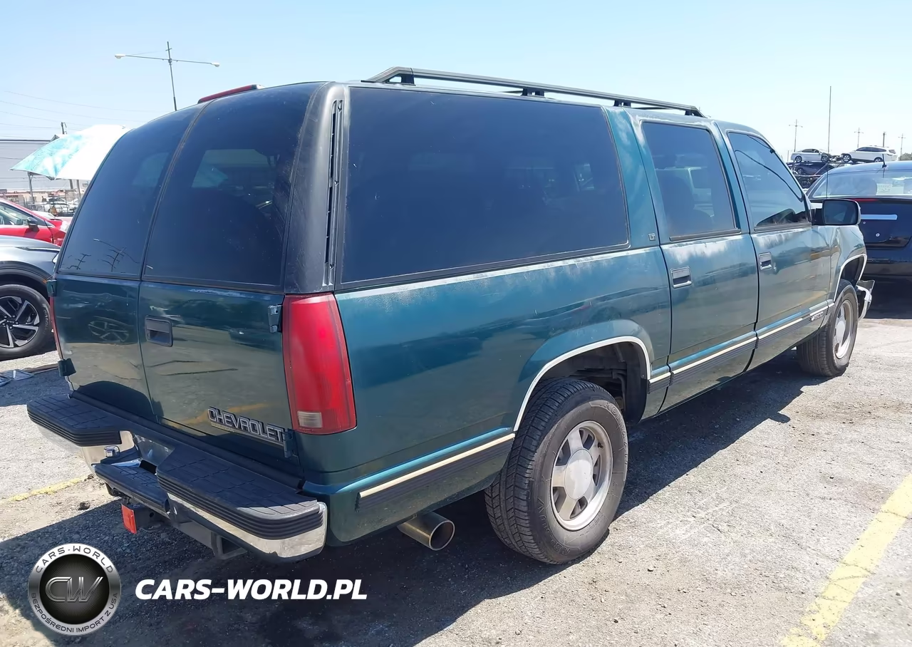 1996 Chevrolet Suburban C1500 VIN:1GNEC16R9TJ393575 - 4