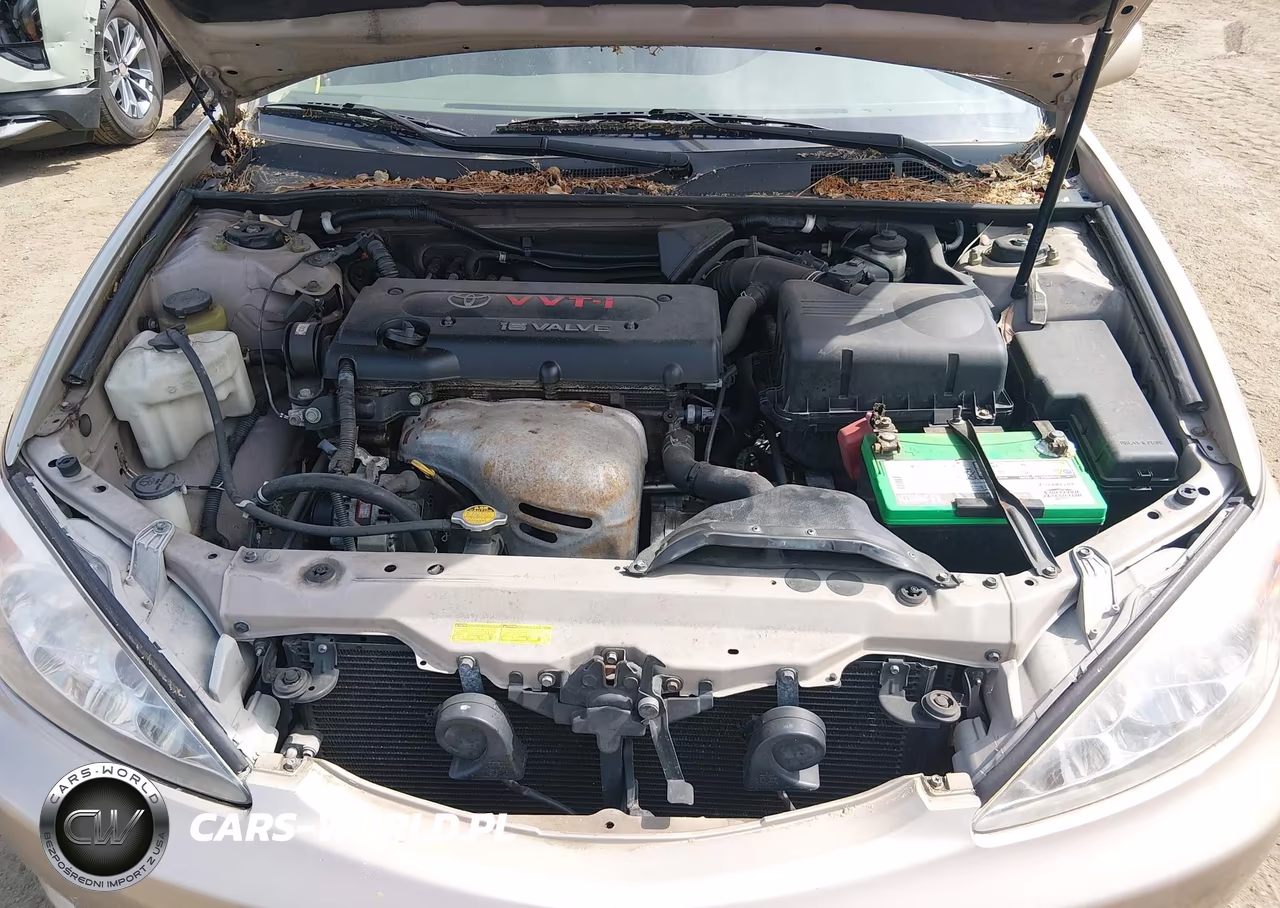 2004 Toyota Camry Le VIN:4T1BE32K24U800416 - 10