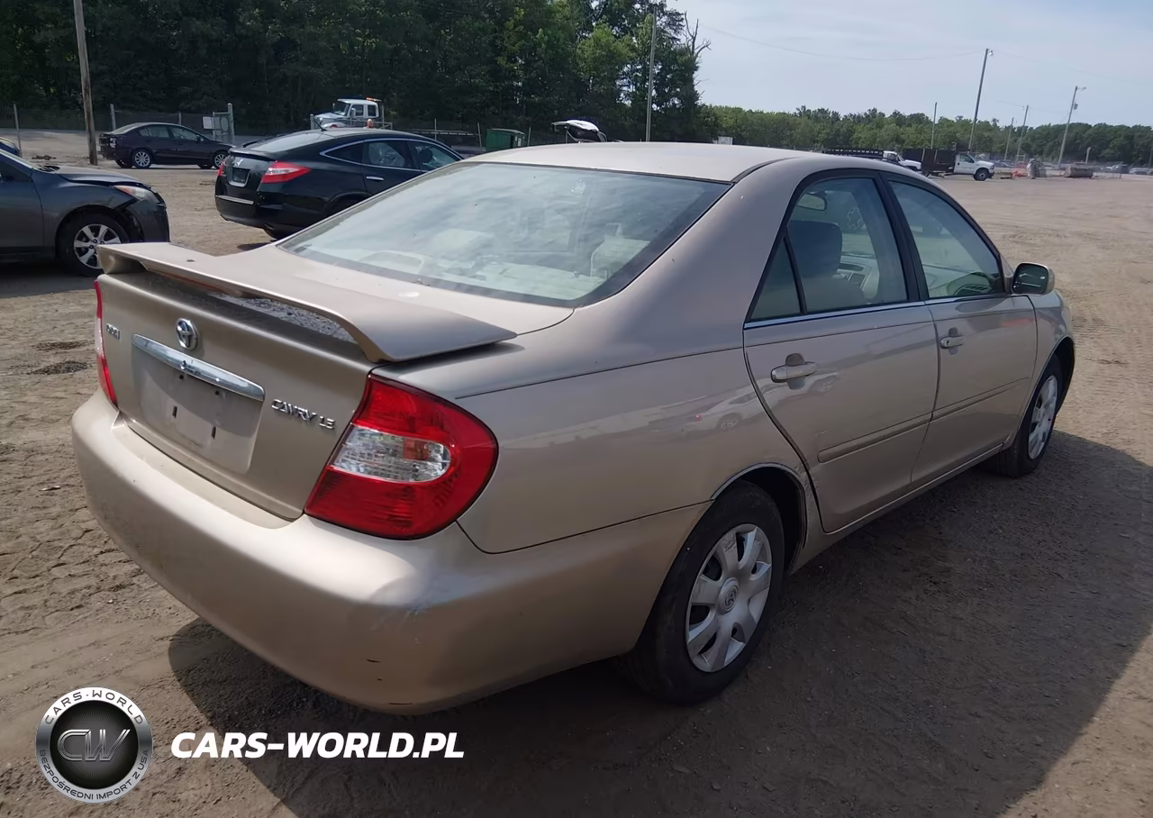 2004 Toyota Camry Le VIN:4T1BE32K24U800416 - 4