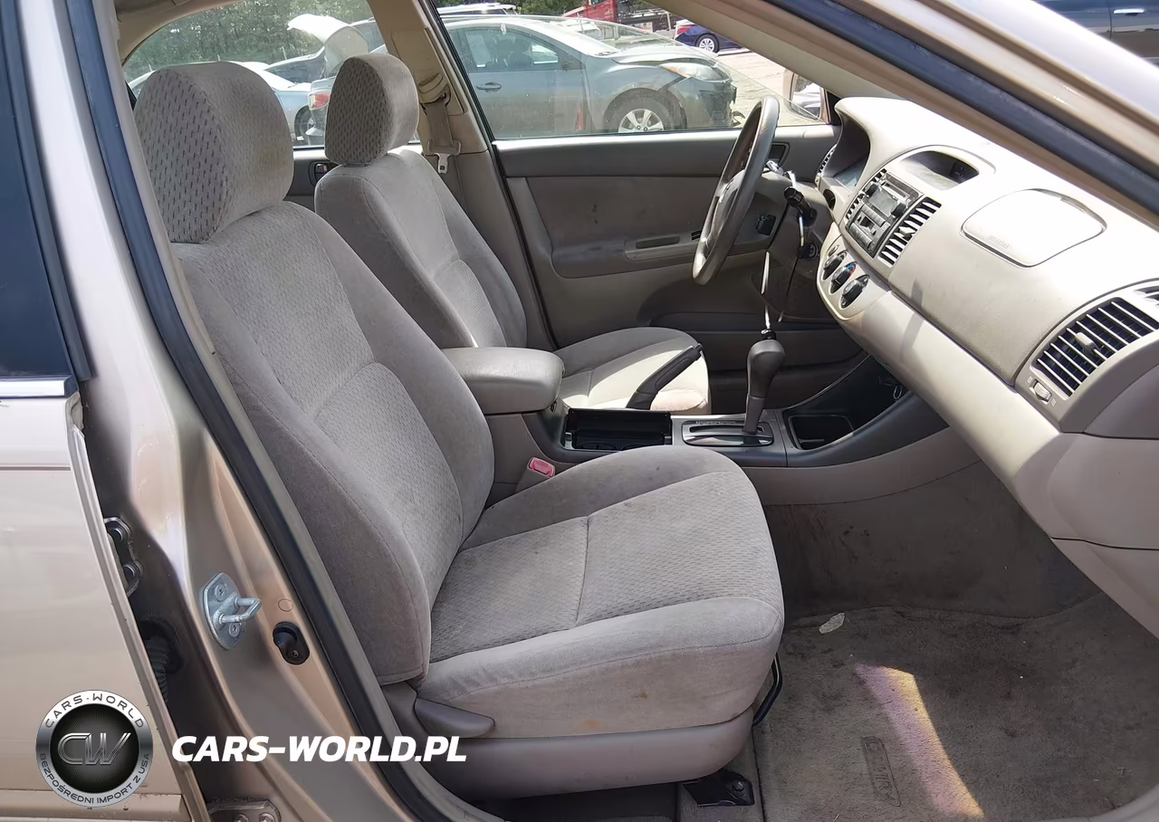 2004 Toyota Camry Le VIN:4T1BE32K24U800416 - 5
