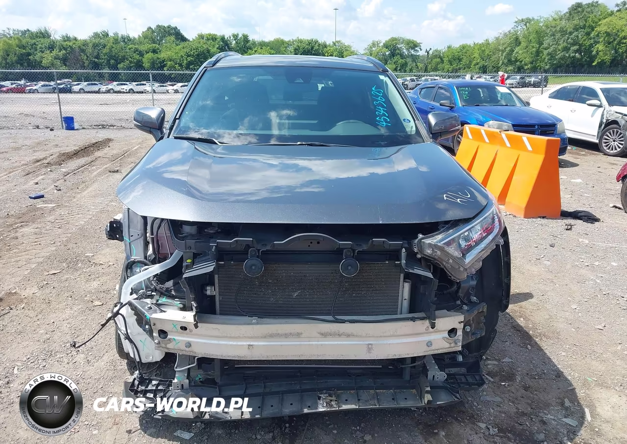 2020 Toyota Rav4 Xle VIN:2T3P1RFV8LC081186 - 12