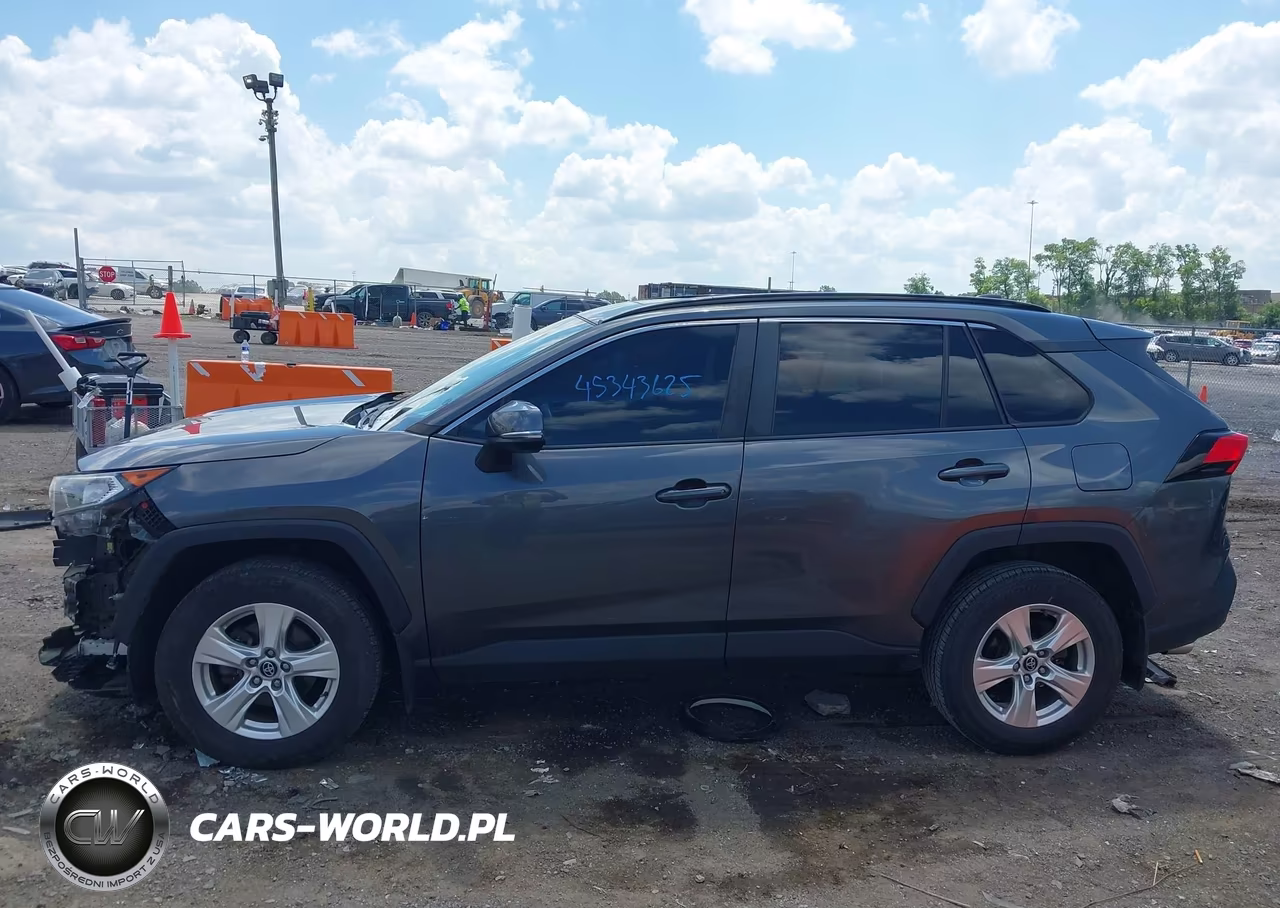 2020 Toyota Rav4 Xle VIN:2T3P1RFV8LC081186 - 14