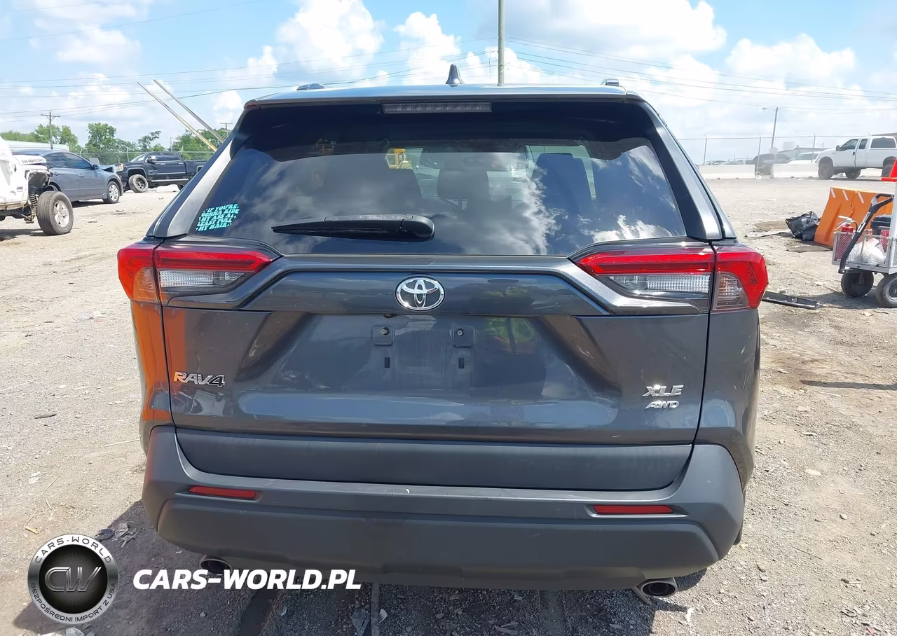 2020 Toyota Rav4 Xle VIN:2T3P1RFV8LC081186 - 16