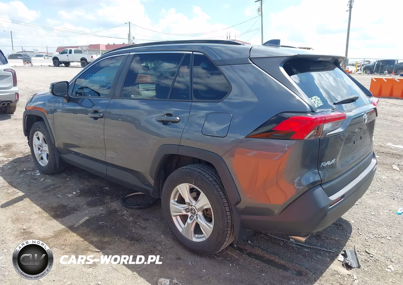 2020 Toyota Rav4 Xle VIN:2T3P1RFV8LC081186 - 3