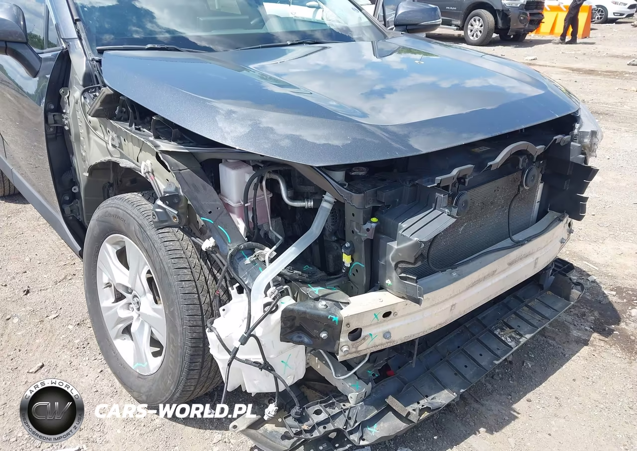 2020 Toyota Rav4 Xle VIN:2T3P1RFV8LC081186 - 6