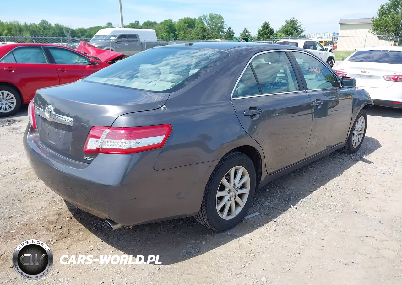 2011 Toyota Camry Xle VIN:4T4BF3EK6BR211221 - 4