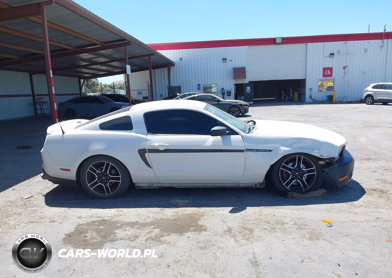 2012 Ford Mustang V6 Premium VIN:1ZVBP8AM1C5268130 - 13