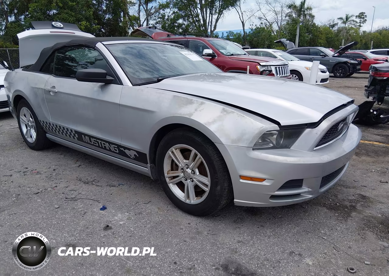 2014 Ford Mustang V6 – zdjęcie 1 z 17