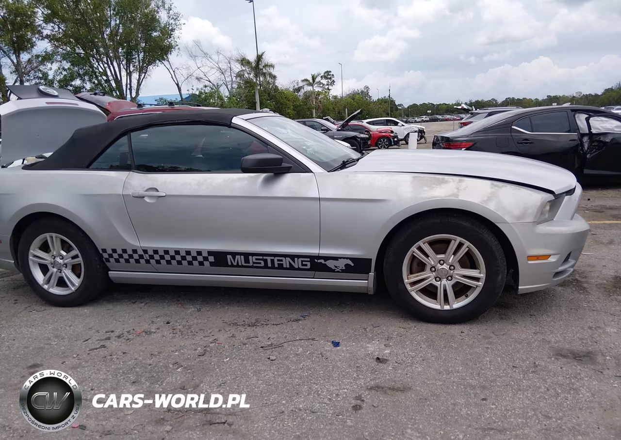2014 Ford Mustang V6 VIN:1ZVBP8EM8E5232240 - 13