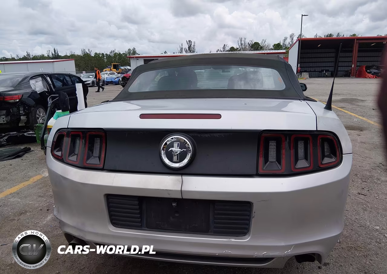 2014 Ford Mustang V6 VIN:1ZVBP8EM8E5232240 - 16