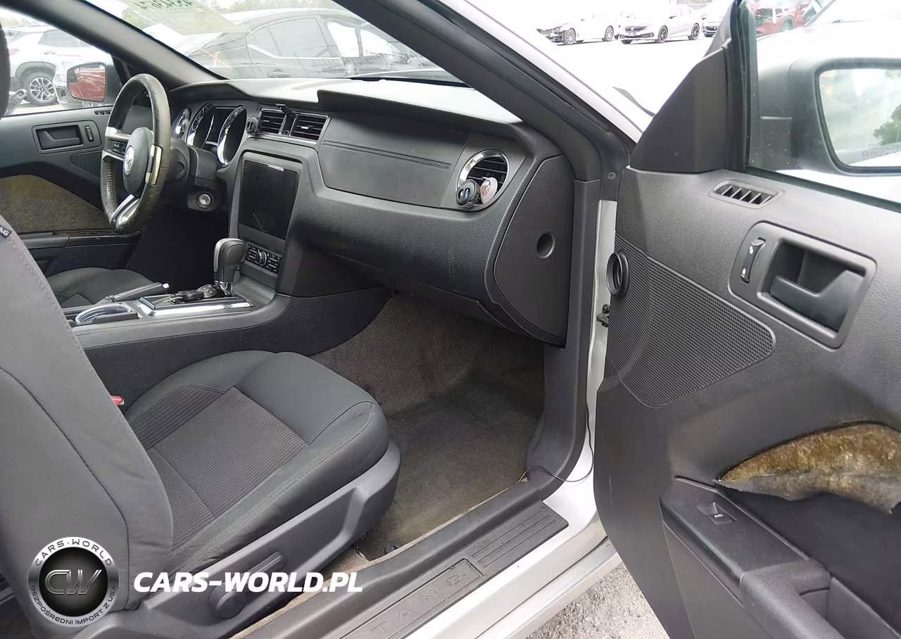 2014 Ford Mustang V6 VIN:1ZVBP8EM8E5232240 - 5