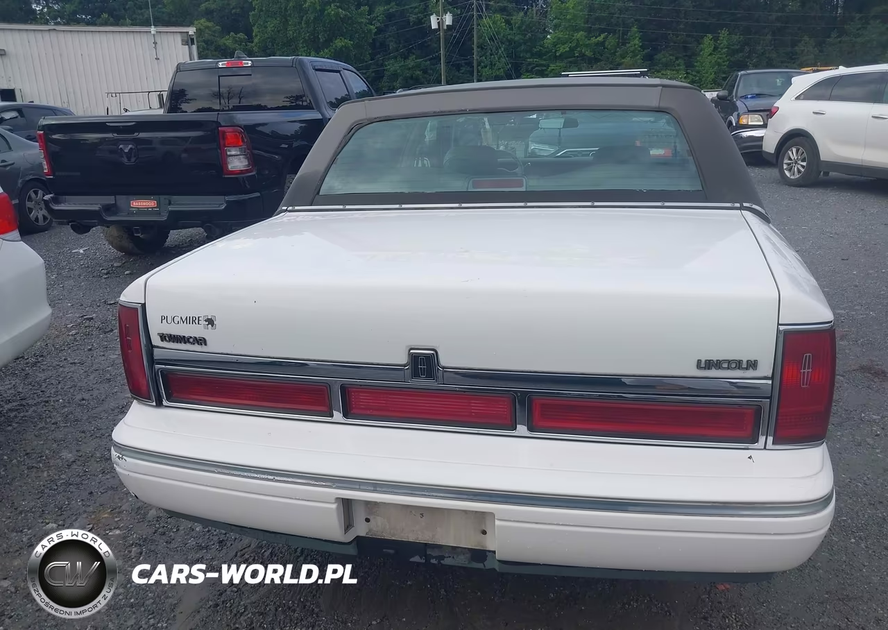 1996 Lincoln Town Car Executive VIN:1LNLM81W1TY627634 - 16