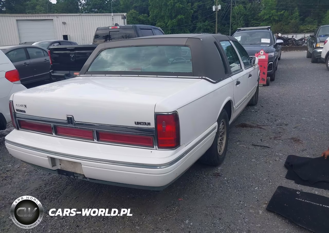 1996 Lincoln Town Car Executive VIN:1LNLM81W1TY627634 - 4