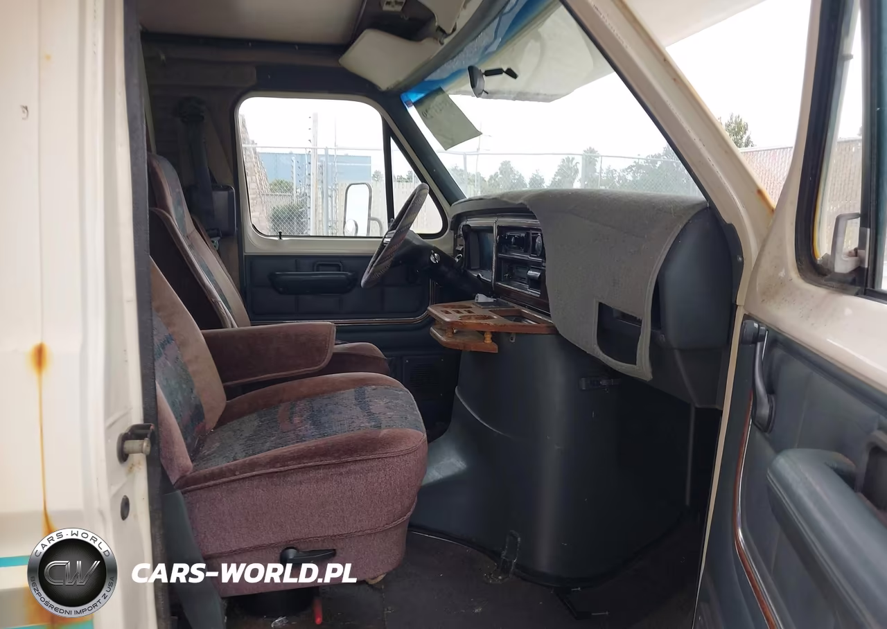 1991 Ford Econoline E350 Cutaway Van VIN:1FDKE30G3MHB14599 - 5