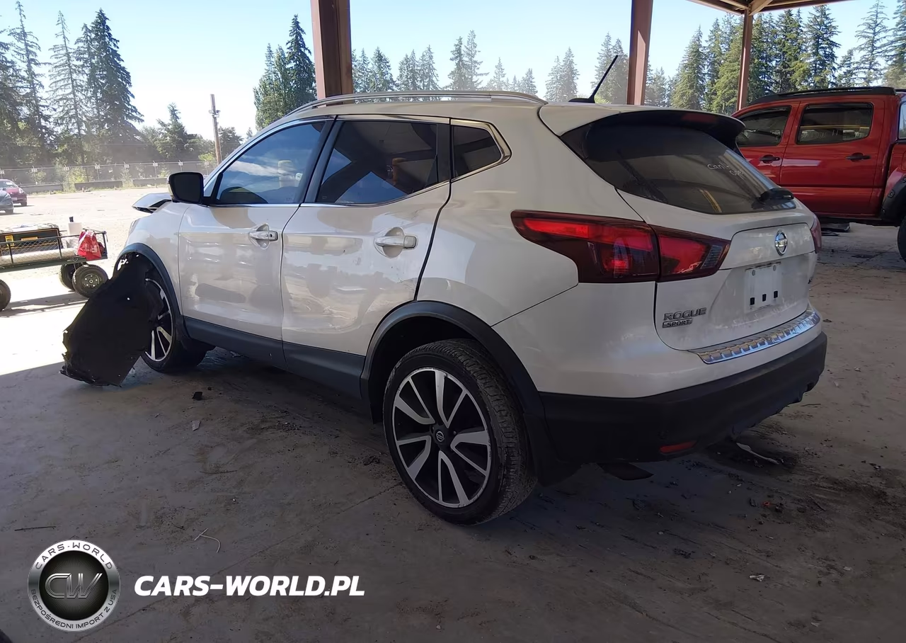 2019 Nissan Rogue Sport Sl VIN:JN1BJ1CR6KW620344 - 3