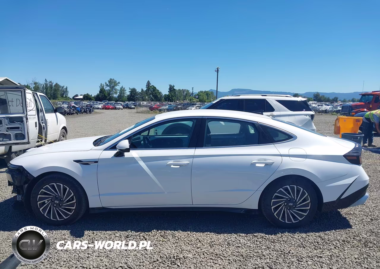 2025 Hyundai Sonata Hybrid Sel VIN:KMHL34JJ1SA125651 - 15