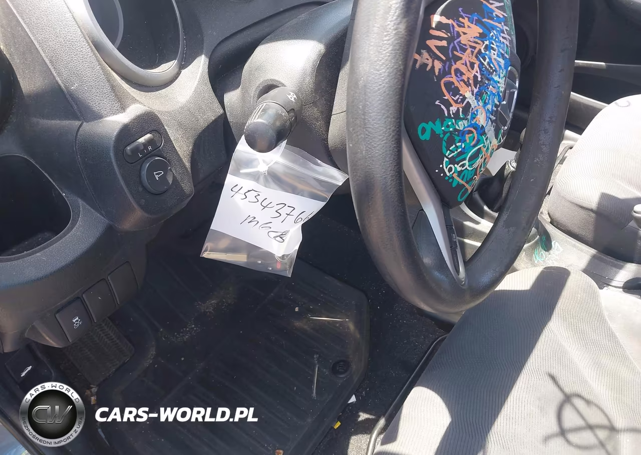 2012 Honda Fit VIN:JHMGE8G39CC026841 - 15