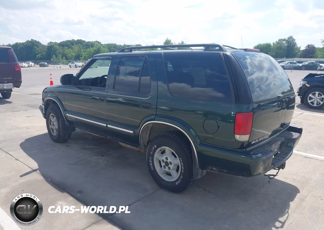 2001 Chevrolet Blazer Lt VIN:1GNDT13W31K180182 - 3