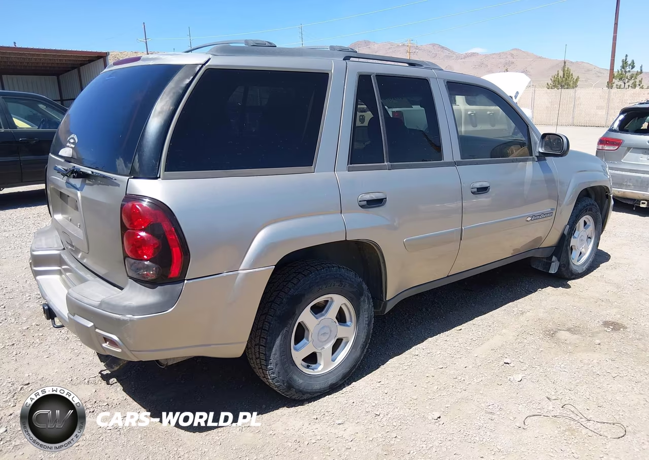 2002 Chevrolet Trailblazer Ls VIN:1GNDT13S122243018 - 4