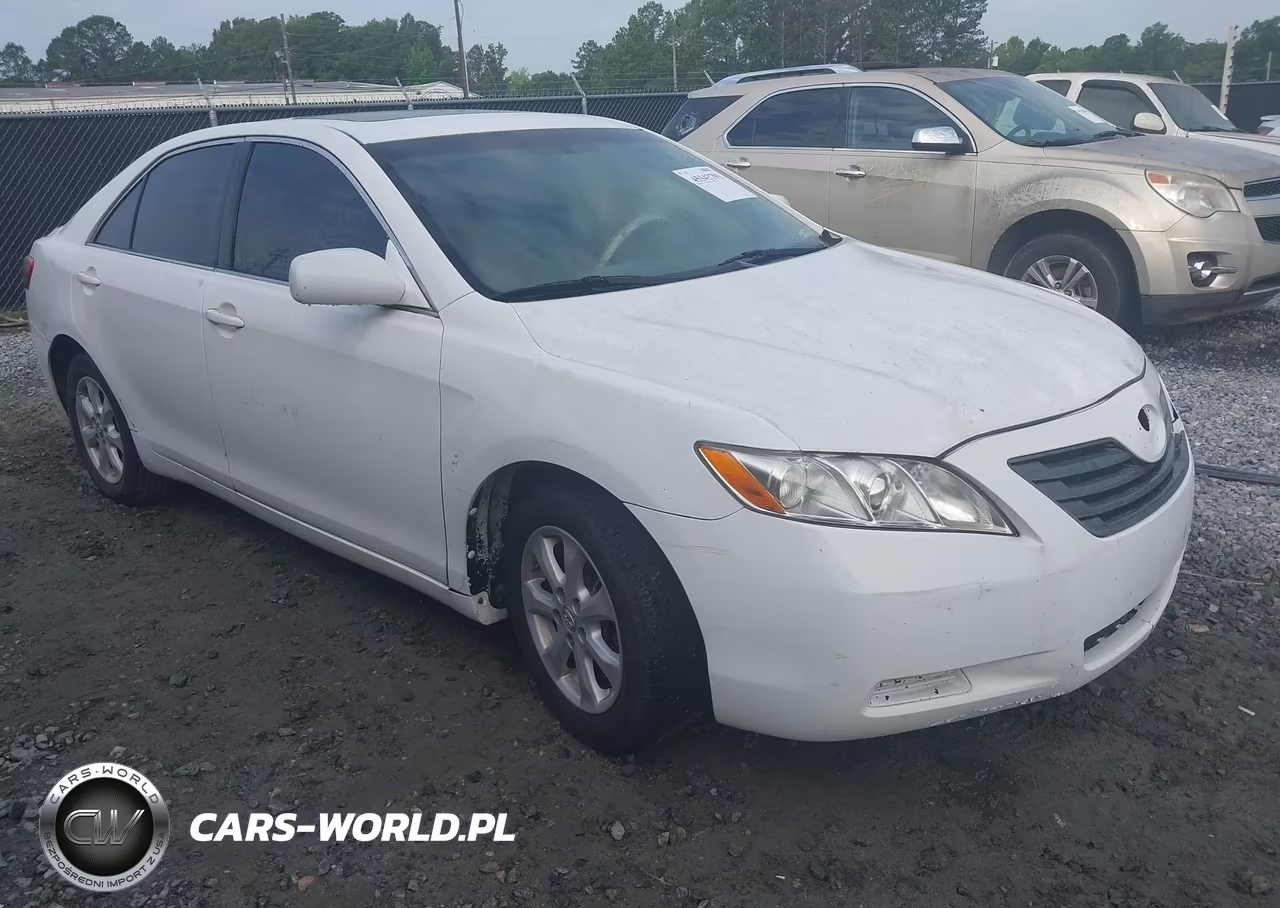 2009 Toyota Camry Le – zdjęcie 1 z 11