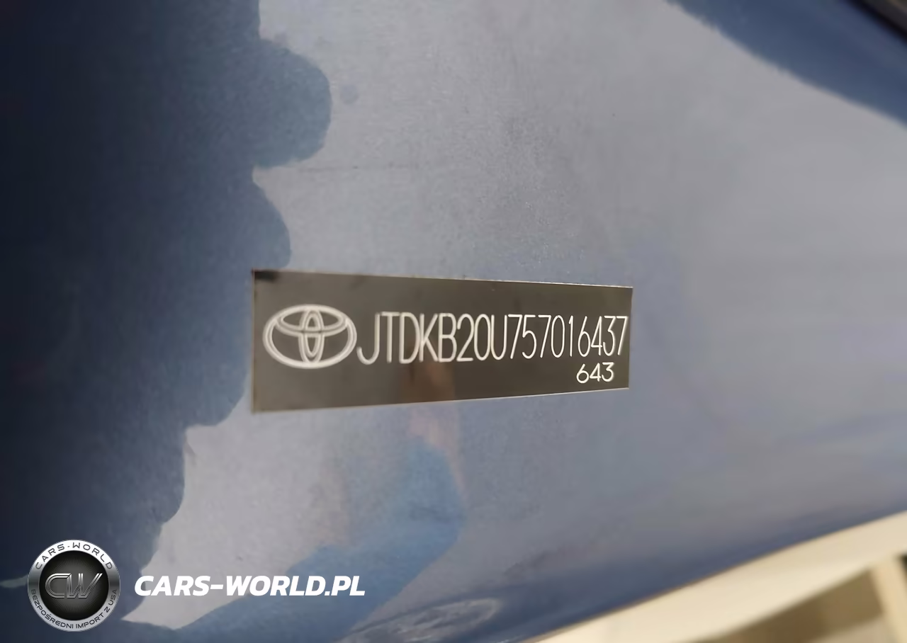 2005 Toyota Prius VIN:JTDKB20U757016437 - 9