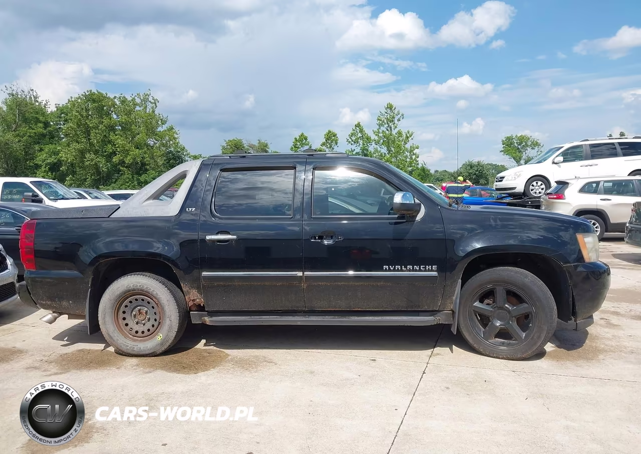 2010 Chevrolet Avalanche 1500 Ltz VIN:3GNVKGE08AG183721 - 13