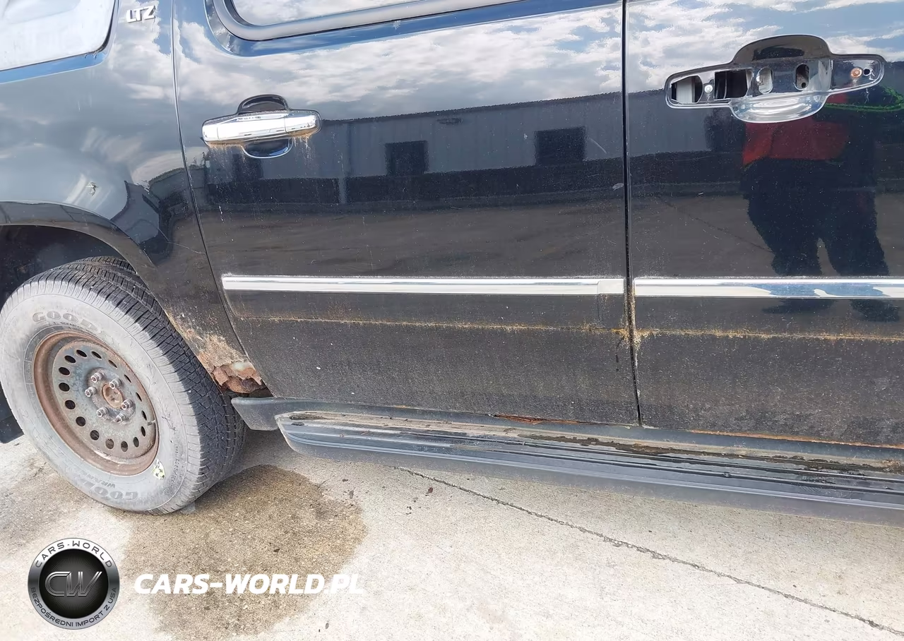 2010 Chevrolet Avalanche 1500 Ltz VIN:3GNVKGE08AG183721 - 17