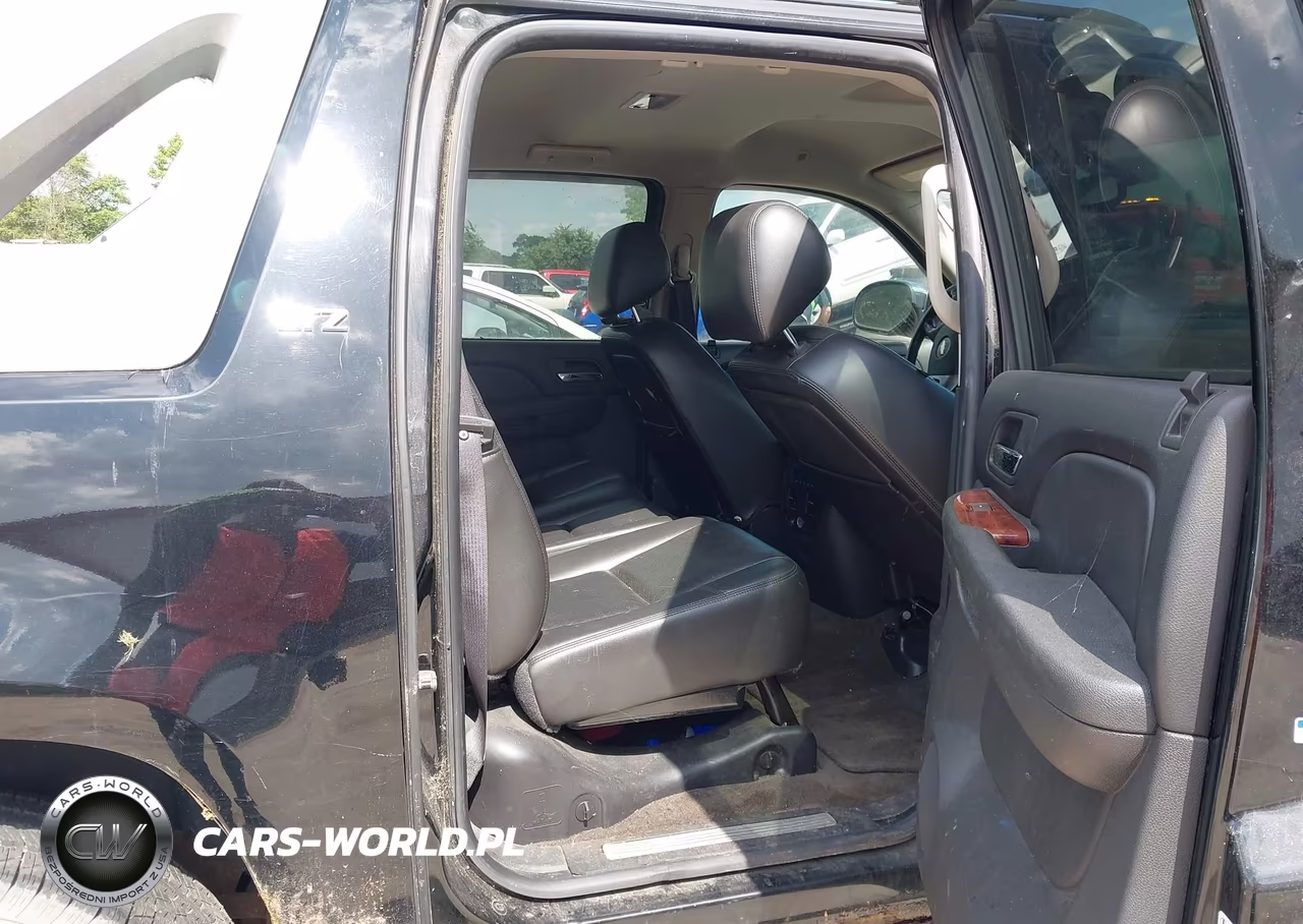 2010 Chevrolet Avalanche 1500 Ltz VIN:3GNVKGE08AG183721 - 8