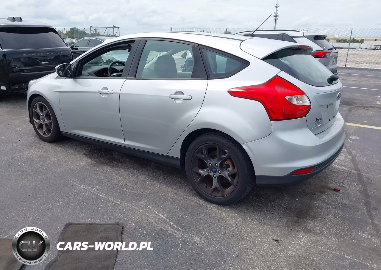 2014 Ford Focus Se VIN:1FADP3K26EL455301 - 3