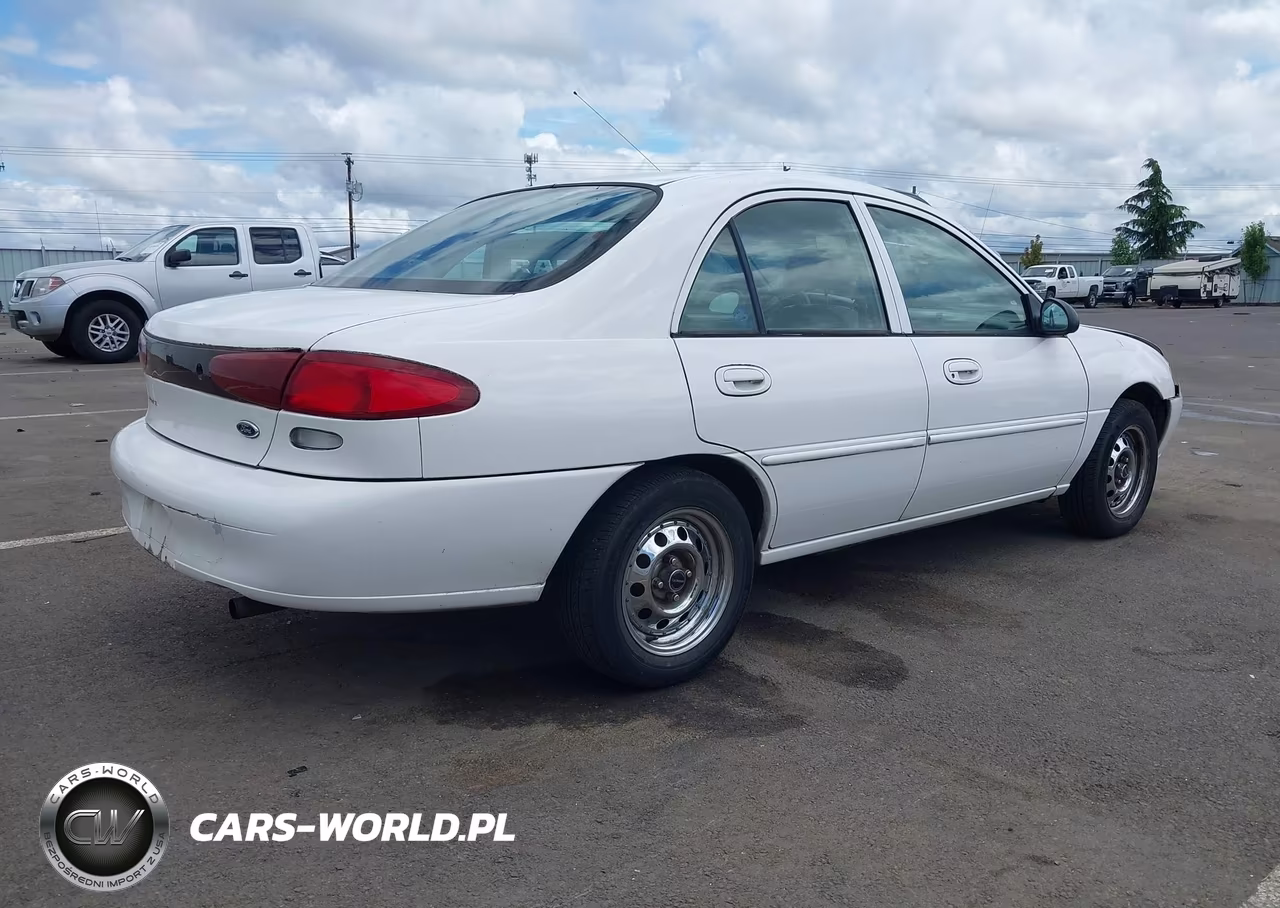1998 Ford Escort Se VIN:1FAFP13P7WW128025 - 4