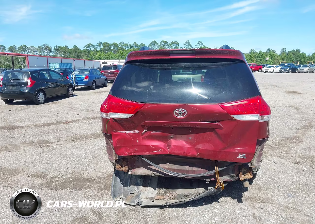 2014 Toyota Sienna Le 7 Passenger VIN:5TDJK3DC8ES091611 - 16