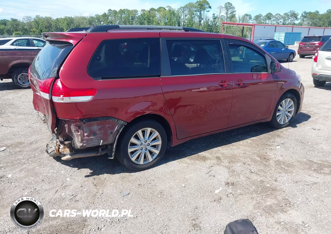 2014 Toyota Sienna Le 7 Passenger VIN:5TDJK3DC8ES091611 - 4