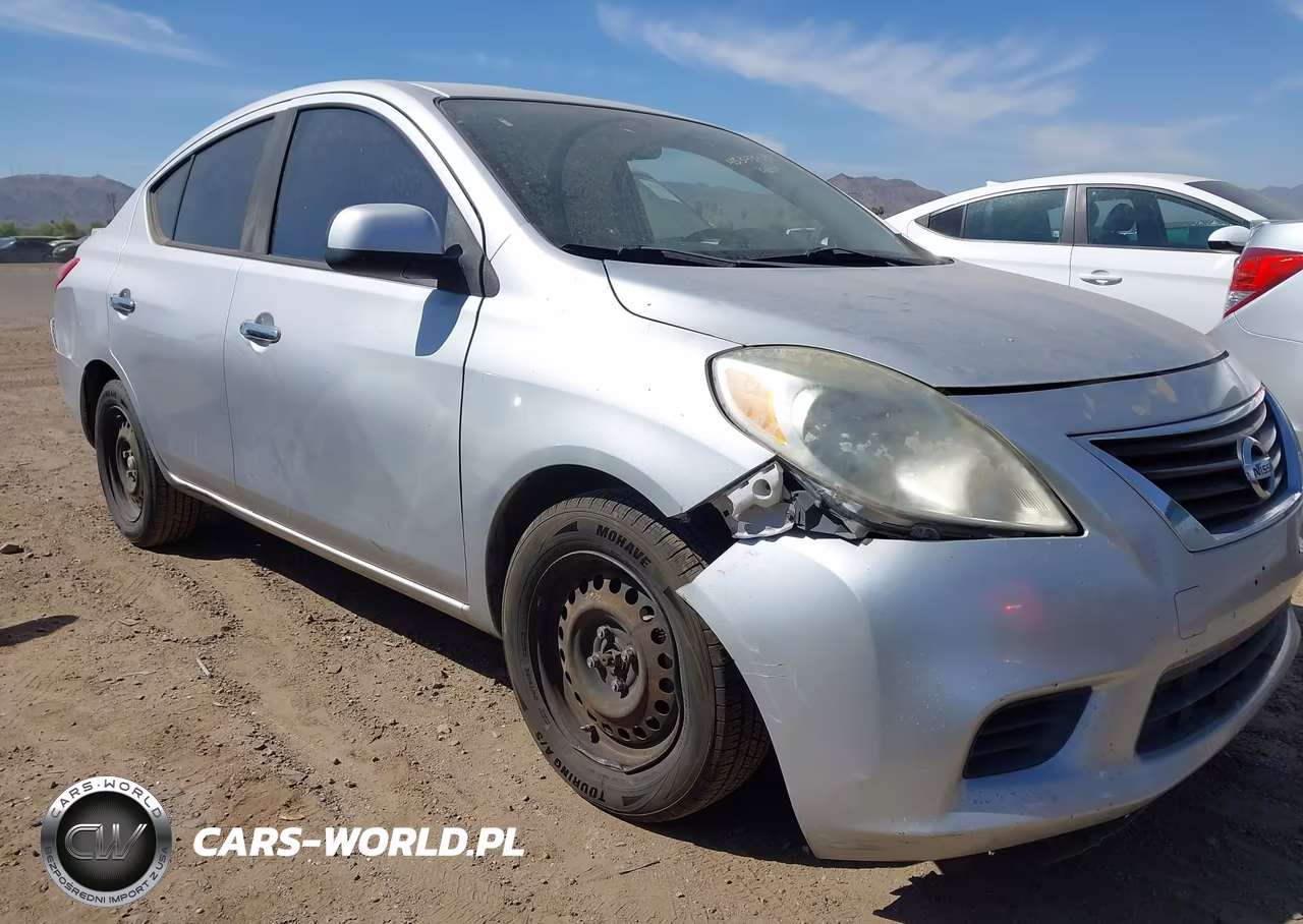 2014 Nissan Versa 1.6 Sv – zdjęcie 1 z 11