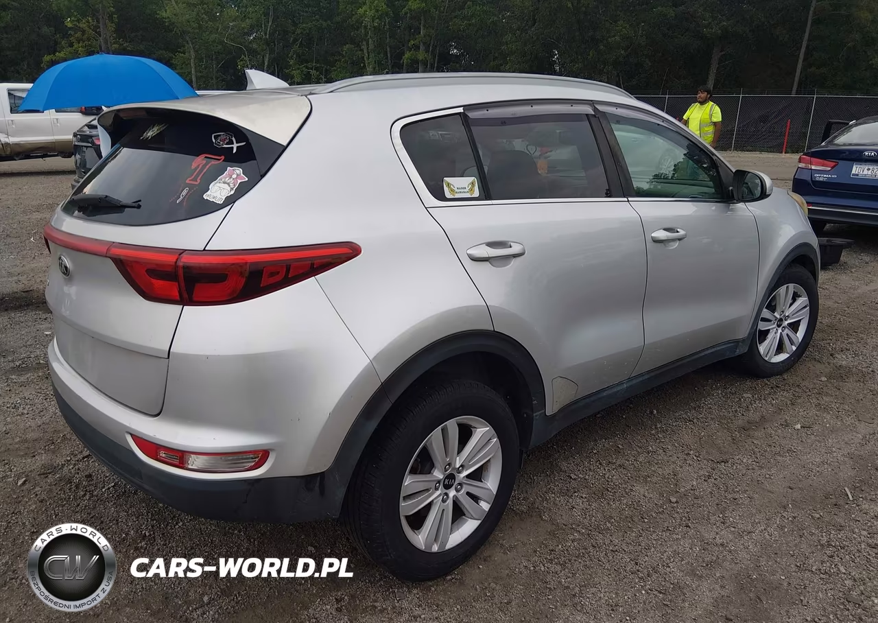2018 Kia Sportage Lx VIN:KNDPM3AC3J7413553 - 4